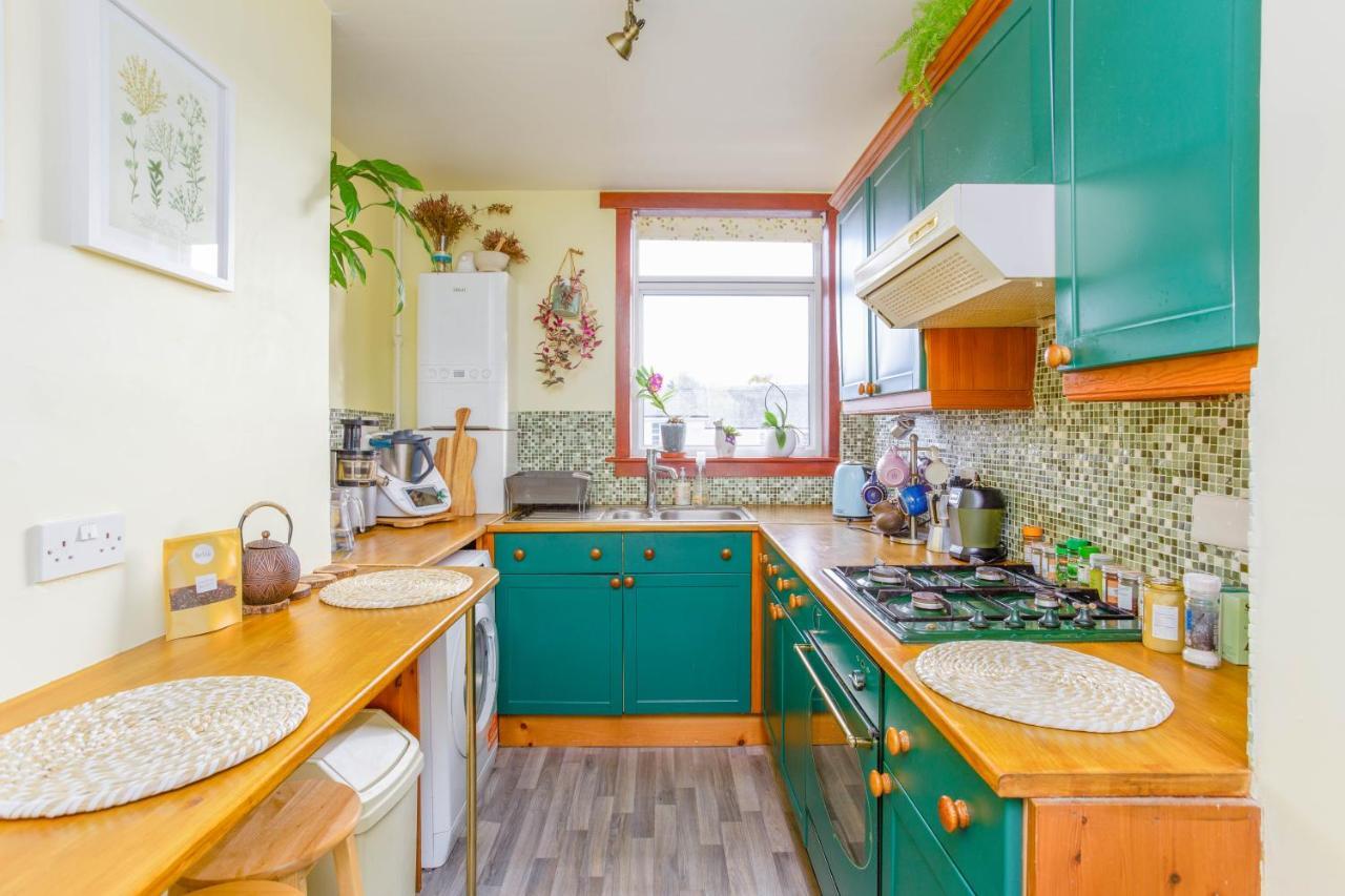 Bright & Spacious Double Room With Garden View- Close To Airport & City Centre Edynburg Zewnętrze zdjęcie