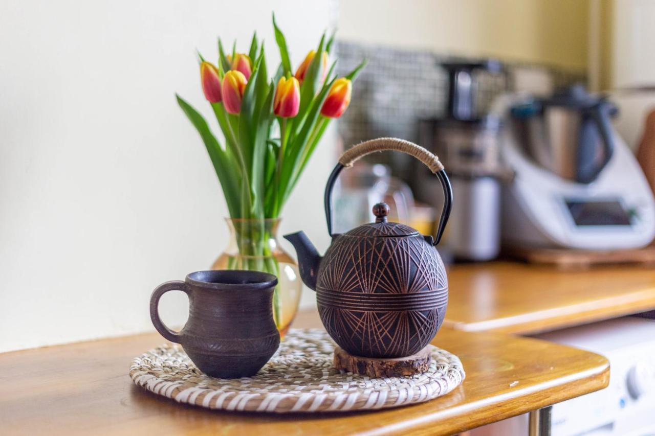 Bright & Spacious Double Room With Garden View- Close To Airport & City Centre Edynburg Zewnętrze zdjęcie