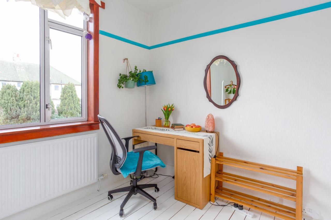 Bright & Spacious Double Room With Garden View- Close To Airport & City Centre Edynburg Zewnętrze zdjęcie
